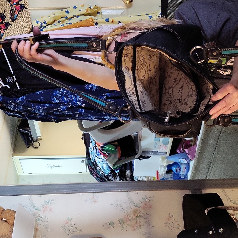 Purse - Picture 3 of 3